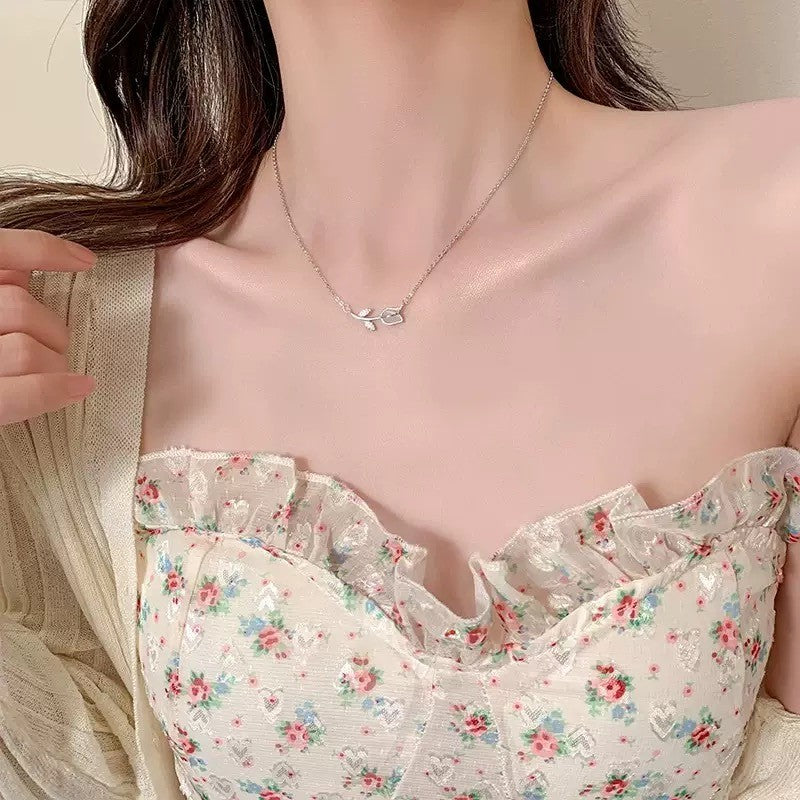 Elegant Stainless Necklace For Women Silver Gold Titanium Tulip Fashion Jewelry  Accessories Gift